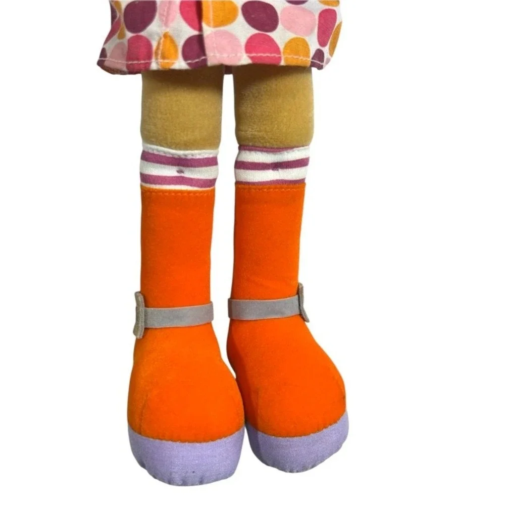 GROOVY GIRLS DANIKA doll NWT Cute Colorful  Hair Plush very MOD clothing